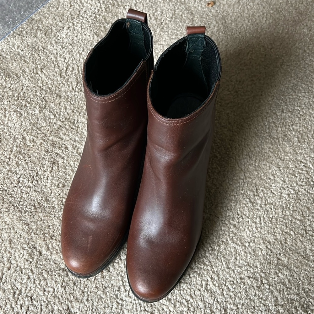Ankle boots